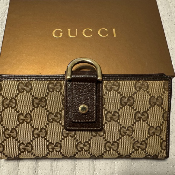 Authentic Gucci wallet - Picture 1 of 6
